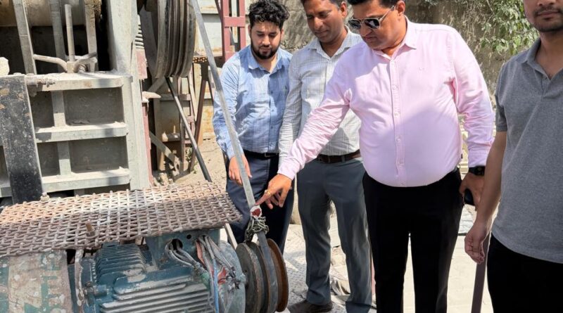 अवैध खनन के खिलाफ पुष्कर सिंह धामी का बड़ा एक्शन