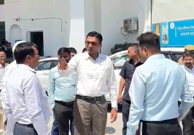 चारधाम यात्रा पंजीकरण हेतु ट्राजिट कैम्प ऋषिकेश में 30 पंजीकरण कांउटर सहित 30 मोबाईल टीमें तैनात