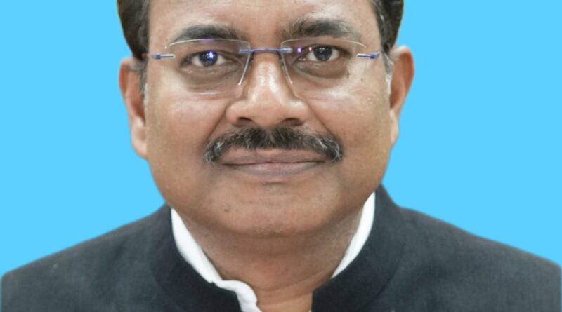 कार्यों में तेजी लाते हुए निर्धारित समयसीमा परियोजनाओं को पूर्ण किया जाएरू मुख्य सचिव