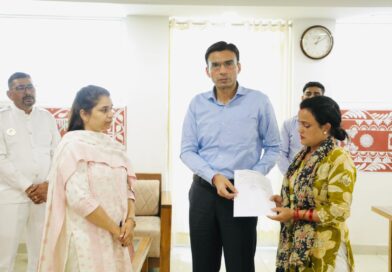 कैंसर पीड़ित परिवार को मिली बड़ी राहत; 71 हजार ऋण माफ, 50 हजार की आर्थिक सहायता