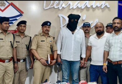 01 वर्ष पूर्व राजपुर में हुई हत्या की घटना में पश्चिमी उ0प्र0 के कुख्यात शार्प शूटर राजन उर्फ जैकी को दून पुलिस ने किया गिरफ्तार