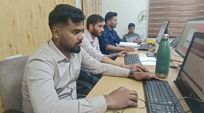 डिजिटल व्यवस्था से घर बैठे मिल रही सुविधा, बुजुर्गों को बड़ी राहत*