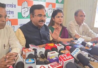 नीट की परिक्षा को लेकर लेकर  उठाया सवाल