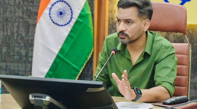 शासन से हरी झंडी मिलते ही लाभार्थियों का चयन पूरी पारदर्शिता और तय मानकों के आधार पर किया जाए…………….डीएम