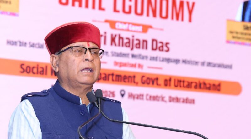 वर्ष 2011 की जनगणना के अनुसार देश में 60 वर्ष से अधिक आयु के लोगों की संख्या 10.38 करोड़ थी, जो कुल आबादी का लगभग 8.6 प्रतिशत थी