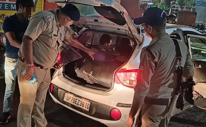 एसएसपी देहरादून के निर्देशों पर पुलिस की अलग-अलग टीमों द्वारा वृहद स्तर पर चलाया चेकिंग अभियान